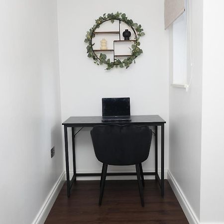 Watford Luxury 1 Bed Flat - Free Parking公寓 外观 照片