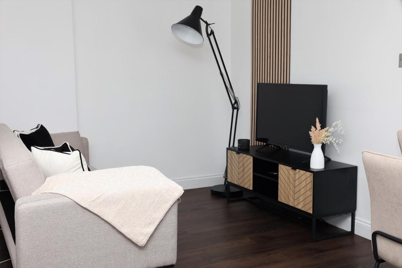 Watford Luxury 1 Bed Flat - Free Parking公寓 外观 照片